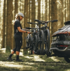 THULE EasyFold 3 3+1 bike s namontovaným adaptérem